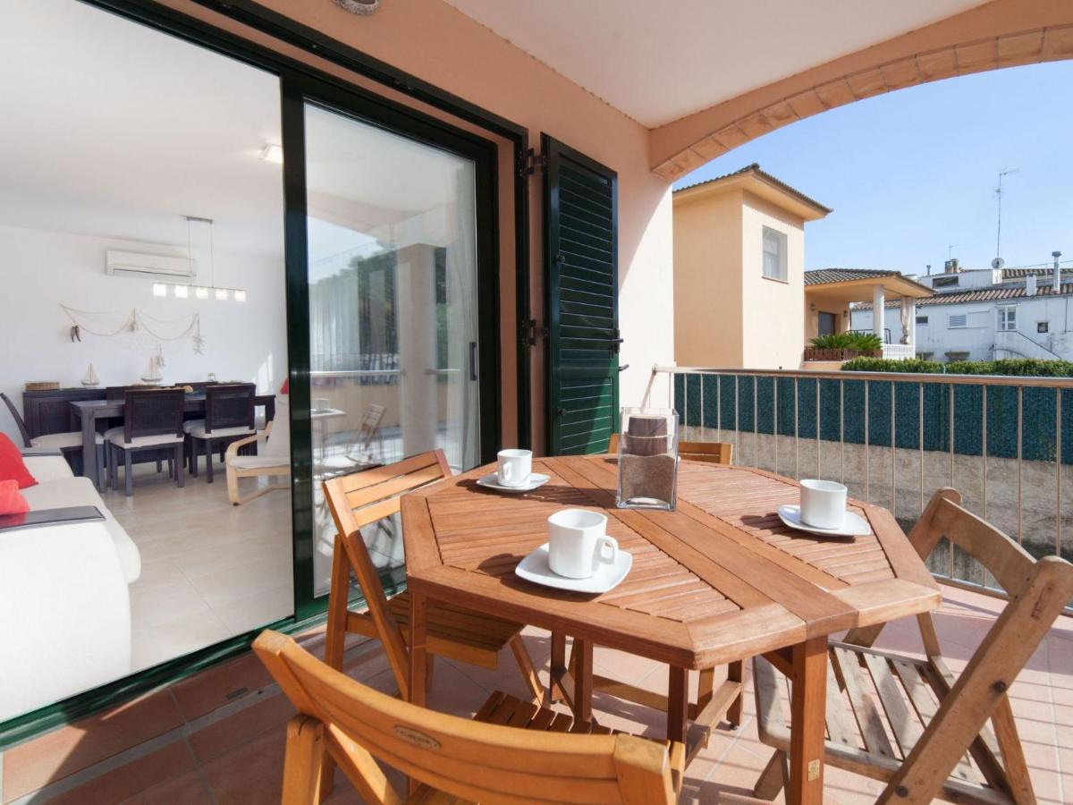Apartment Escorxador By Interhome Ля Эскала Экстерьер фото